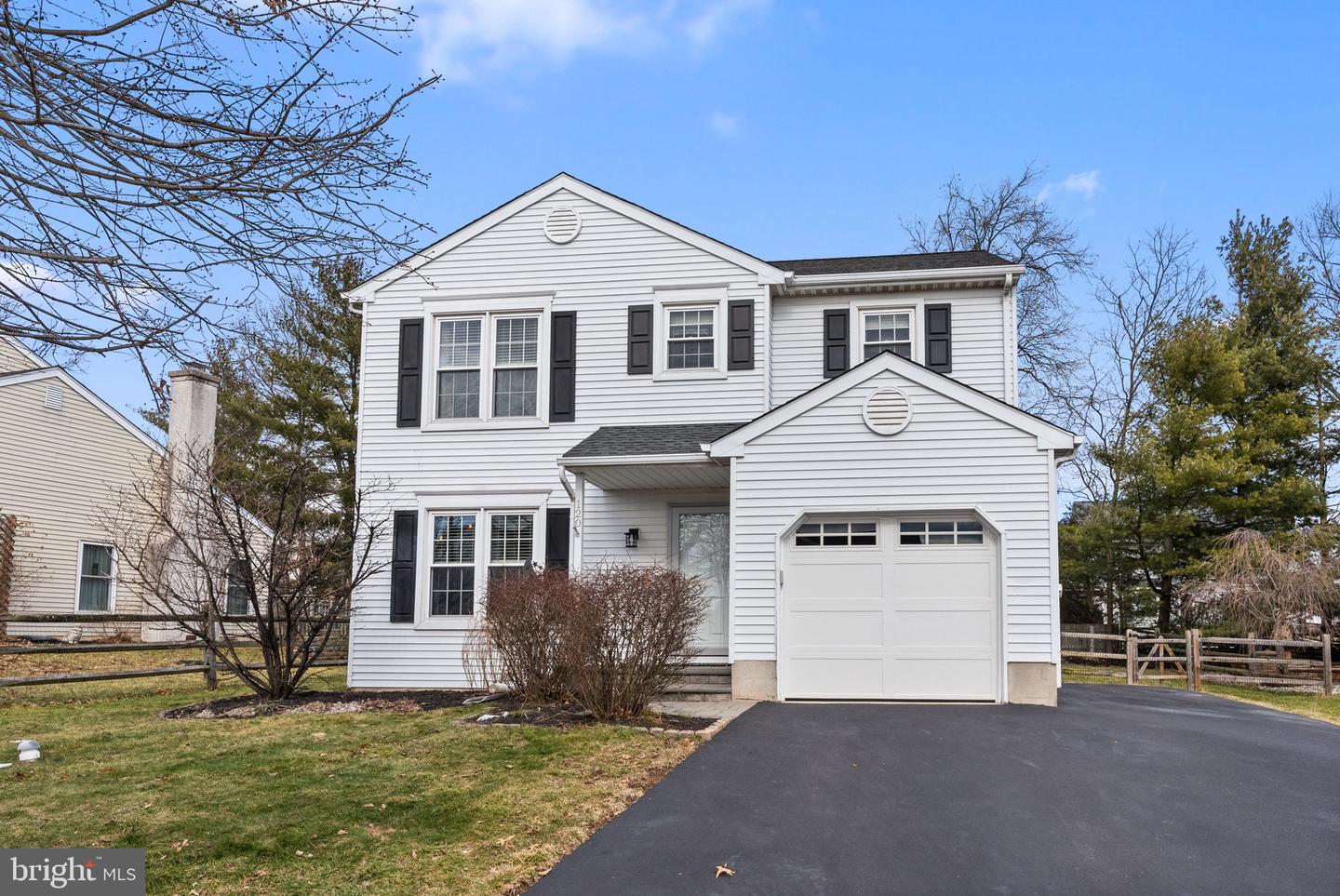 120 Fox Hunt Drive, Franconia