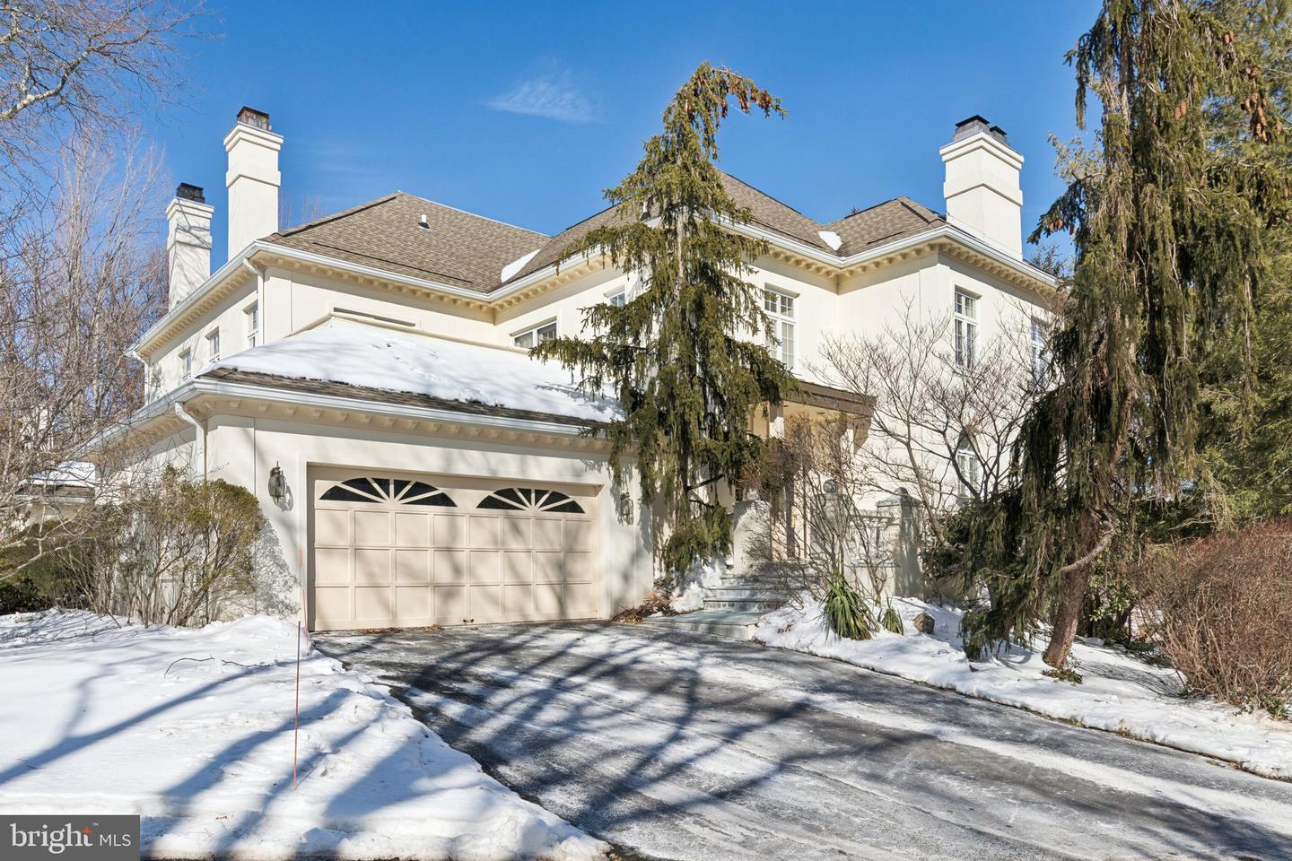 821 Oxford Crest, Villanova