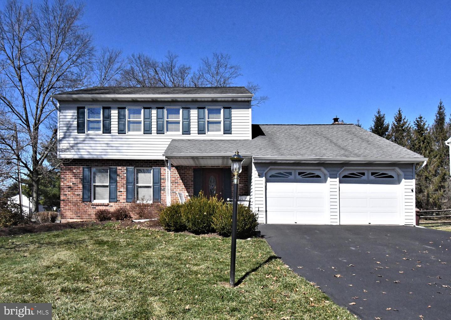 700 Alexander Drive, Hatfield