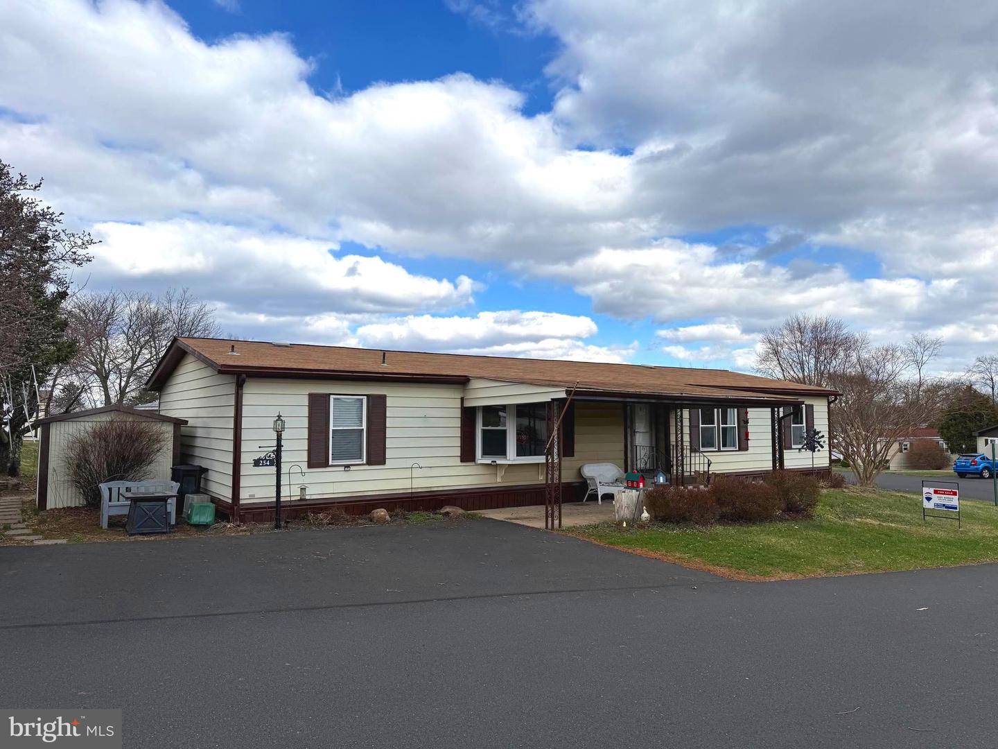 254 Rabbit Run, North Wales