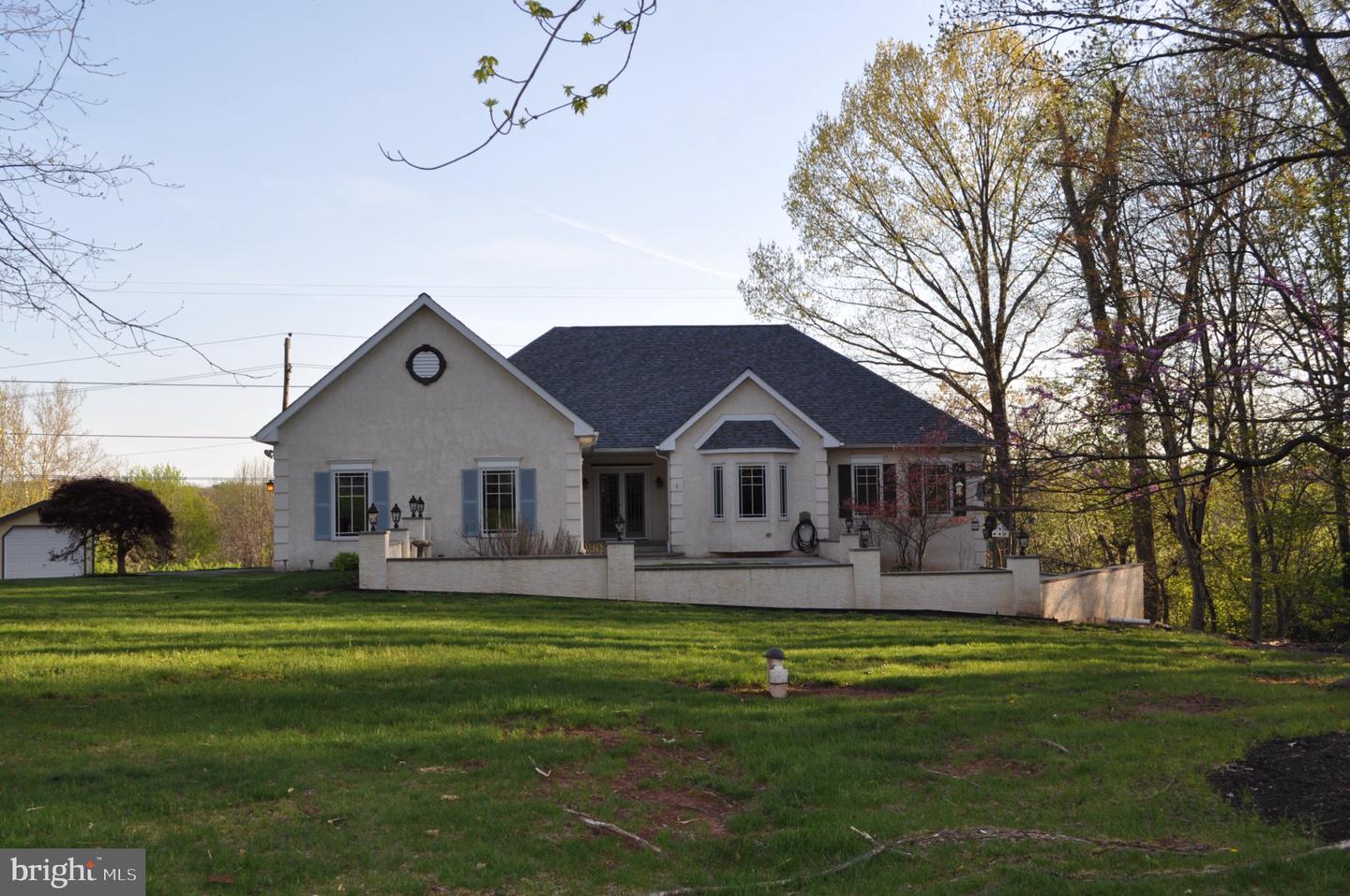 102 Waterview