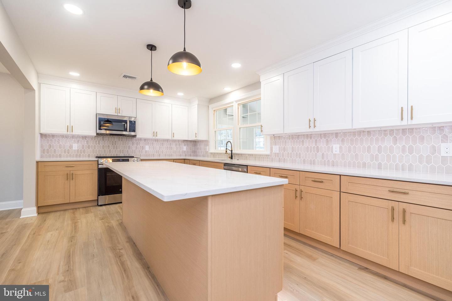 1433 Sandys Lane, North Wales