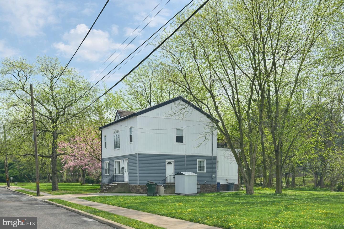 2972 Madison Avenue, Abington