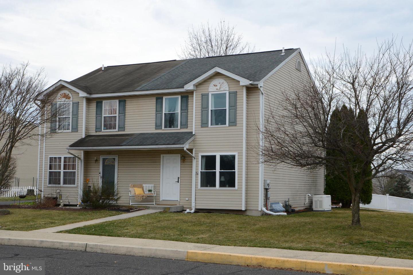 603 Honeysuckle Way, Pennsburg