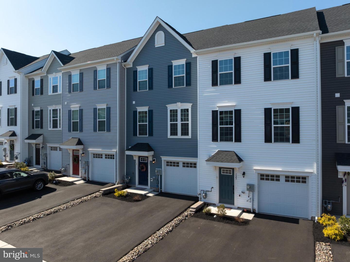 121 Chase Lane, Gilbertsville