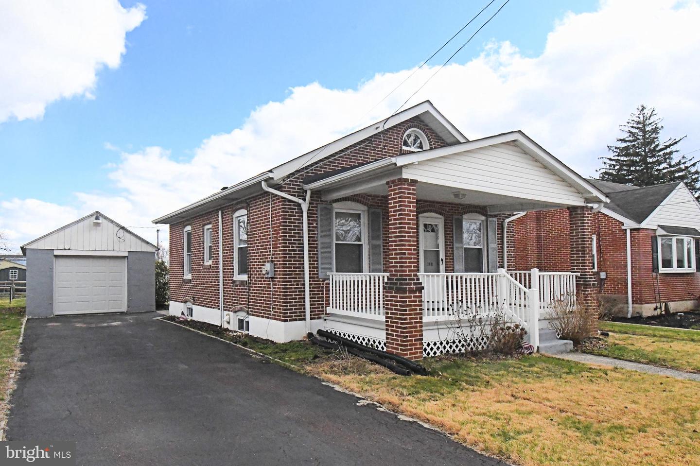 20 E Howard Street, Stowe