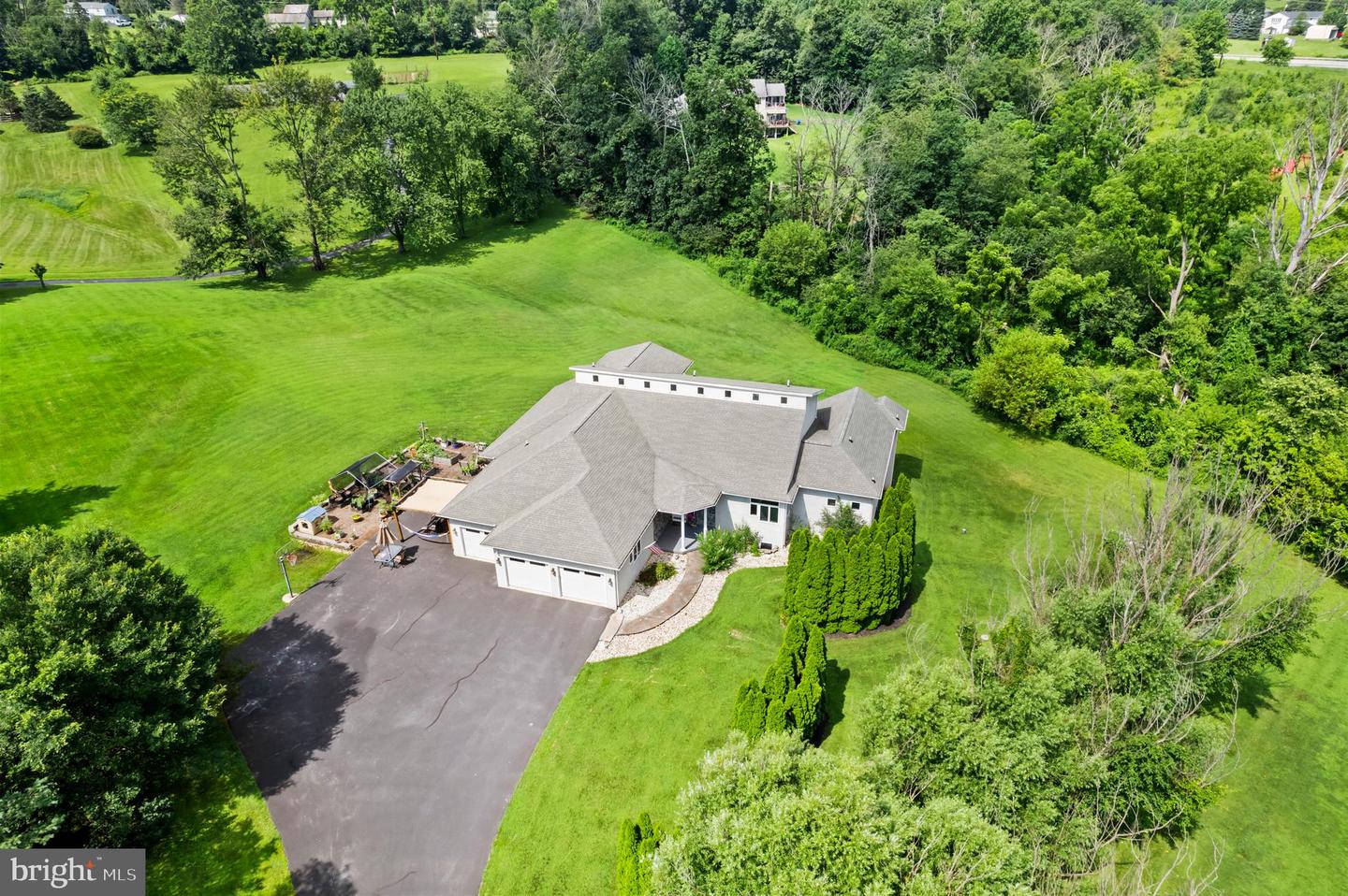 213 Cross Road