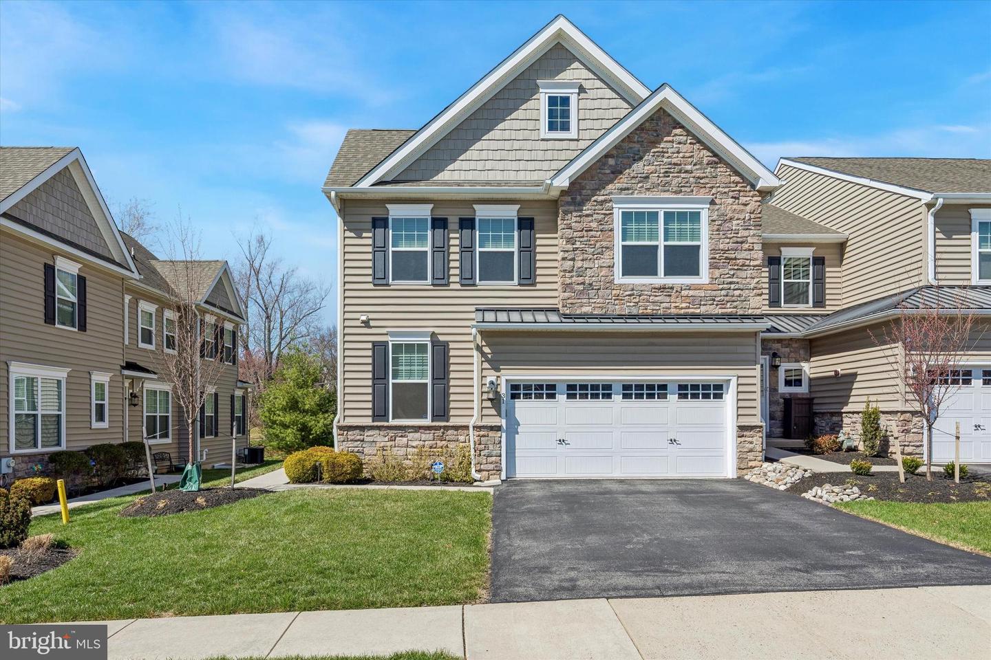 31 Penn Manor Court, Fort Washington