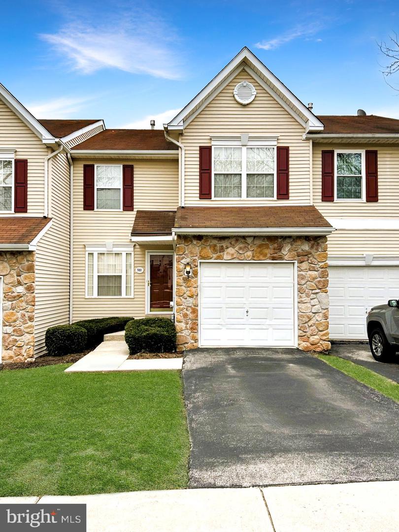 981 Katie Circle, Royersford