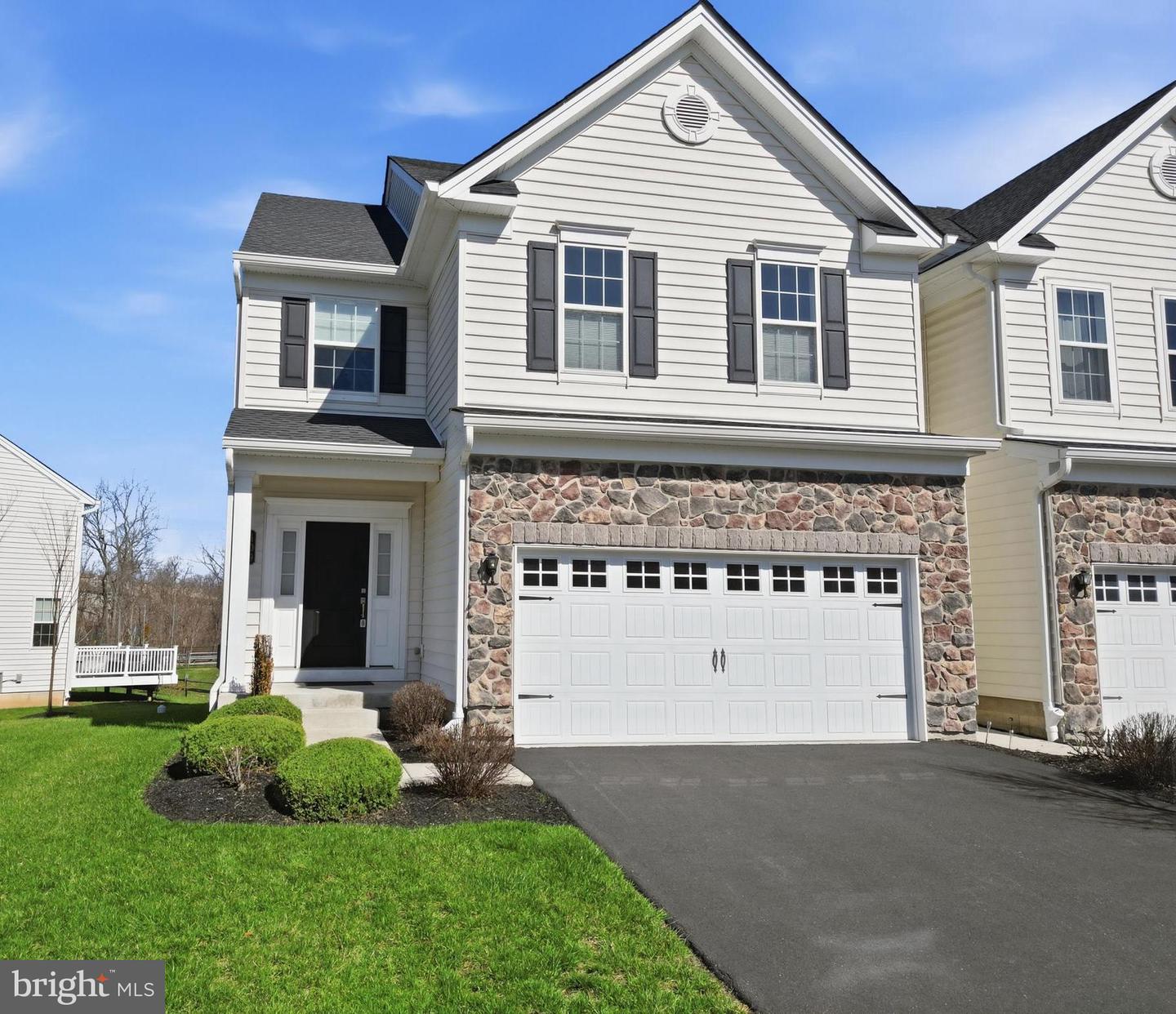 109 Briarwood Lane, Colmar