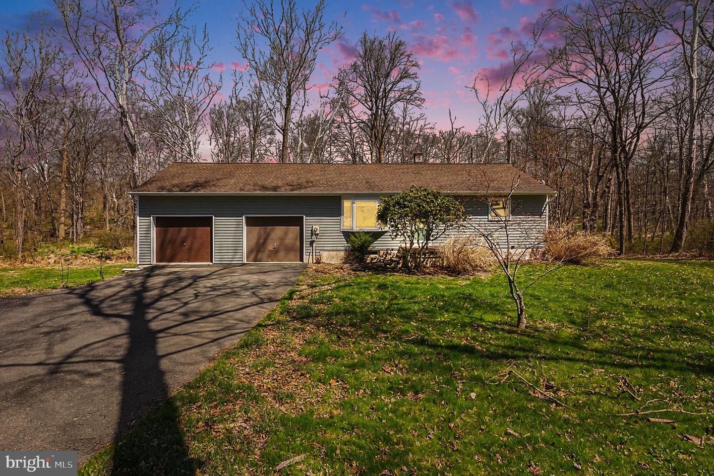 141 Papermill Road, Barto