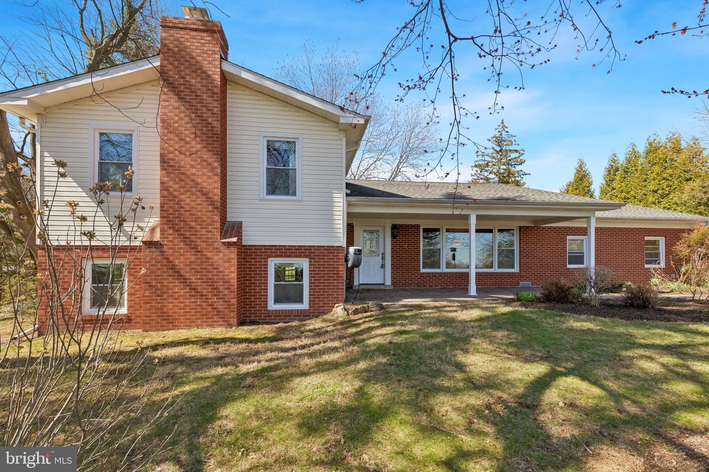 835 N Trooper Road, Eagleville