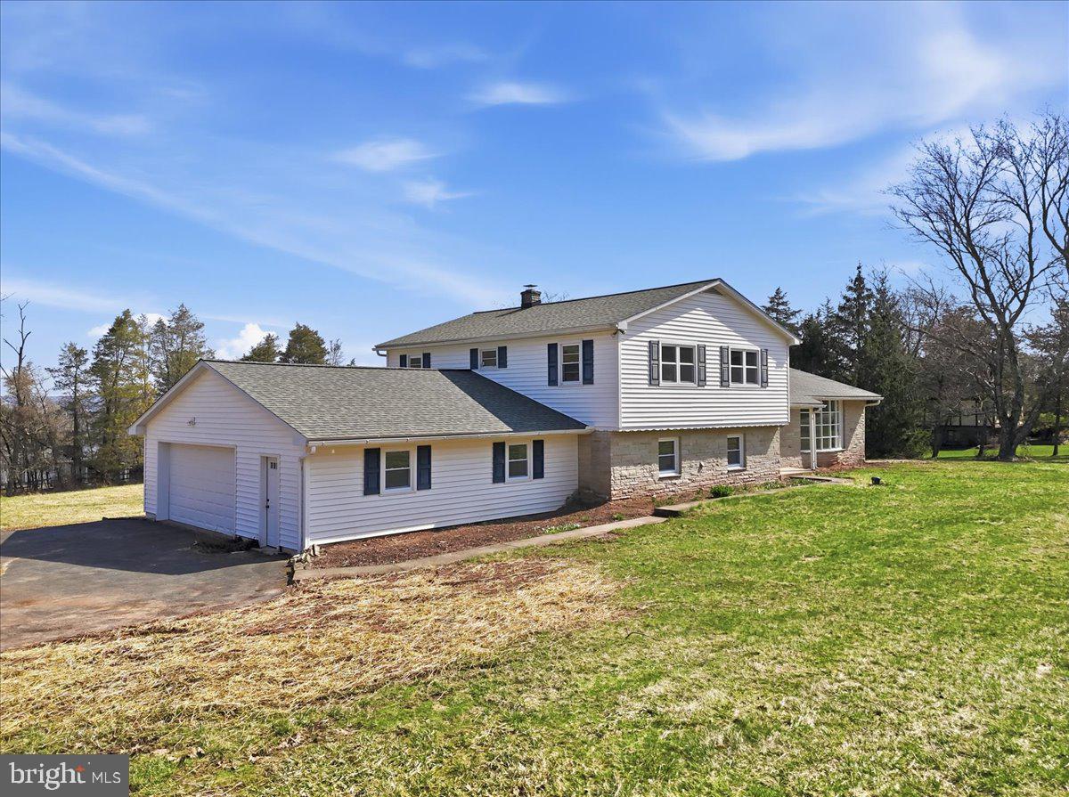 3728 Kings Road, Pennsburg