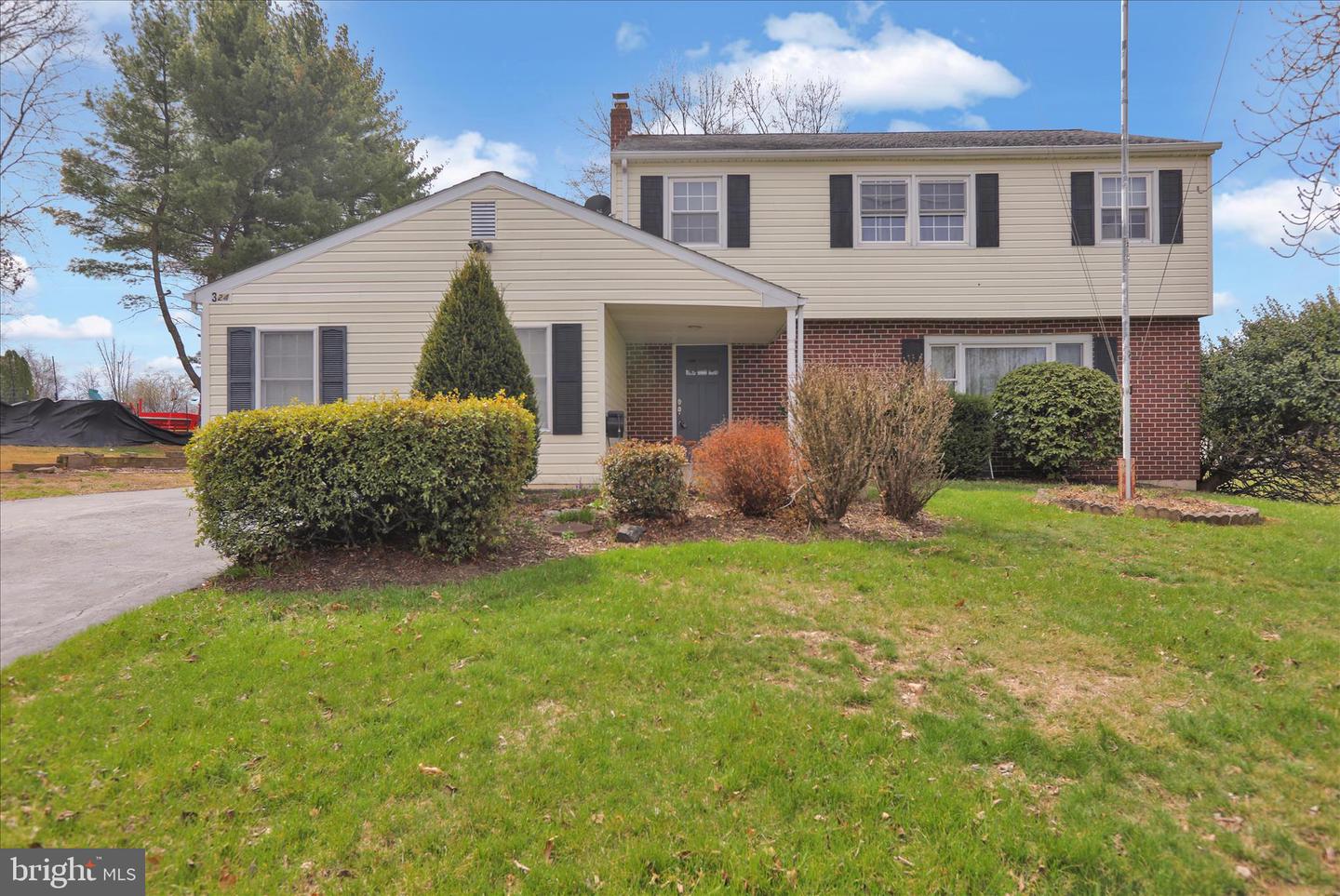 324 Bow Lane, Gilbertsville