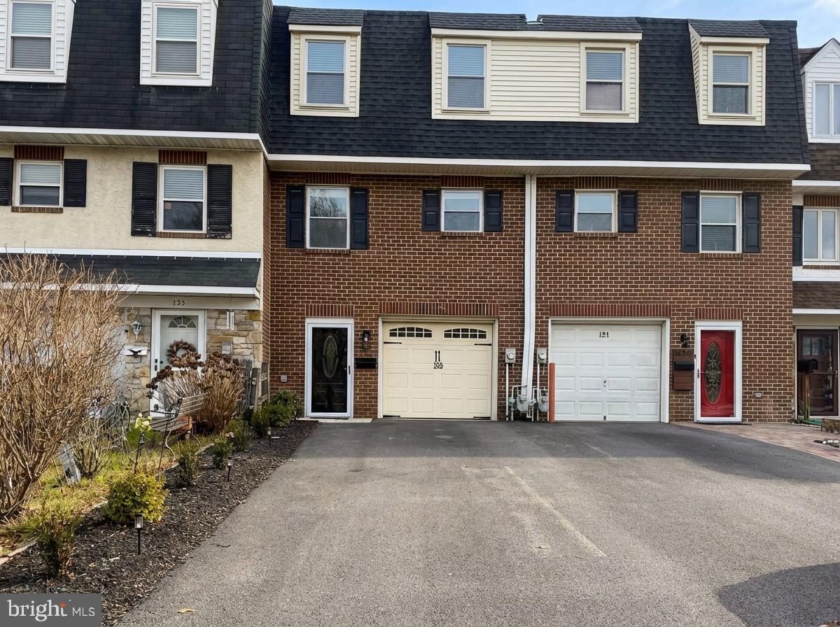 133 Sutcliffe Lane, Conshohocken
