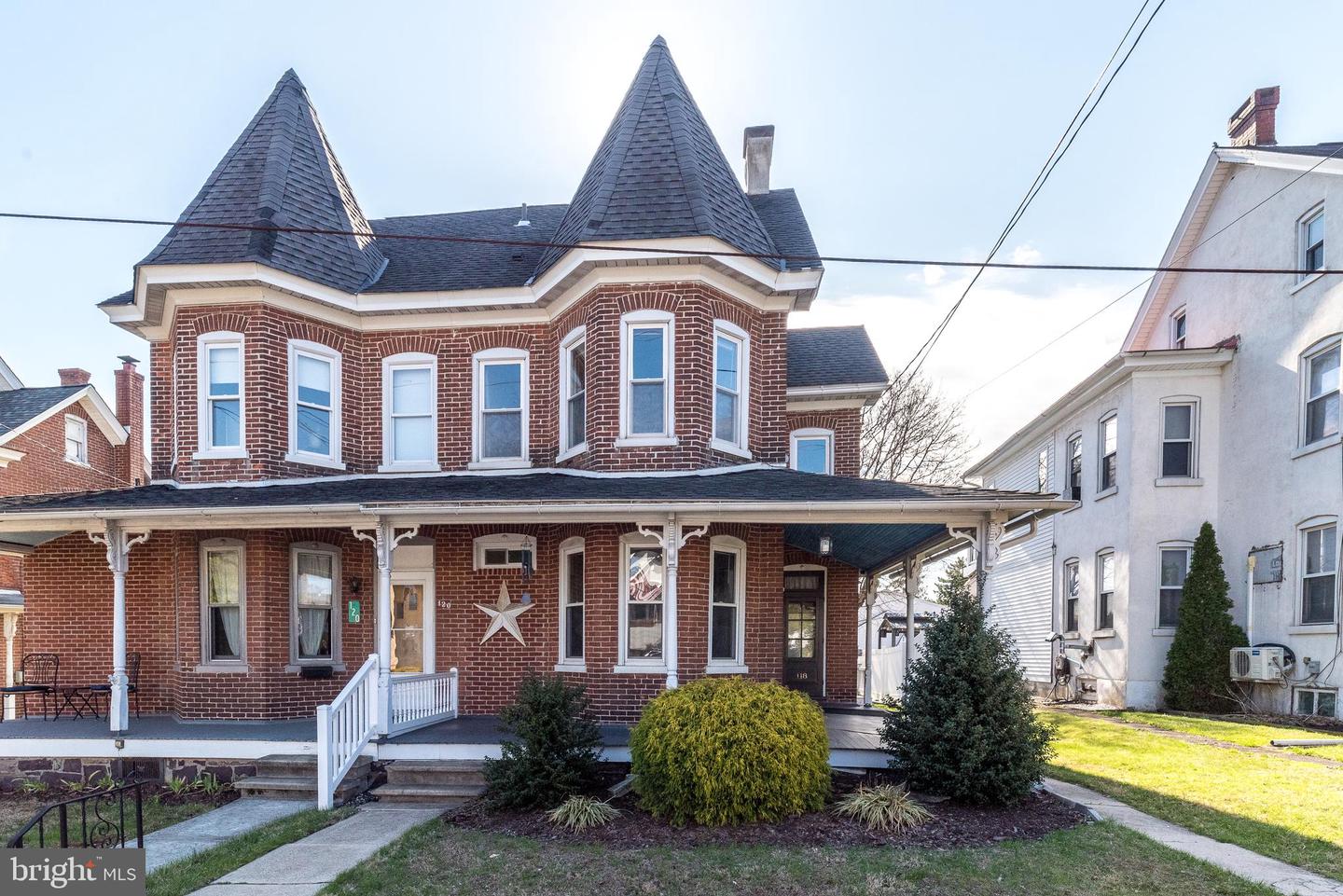 118 E 6th Street, Red Hill