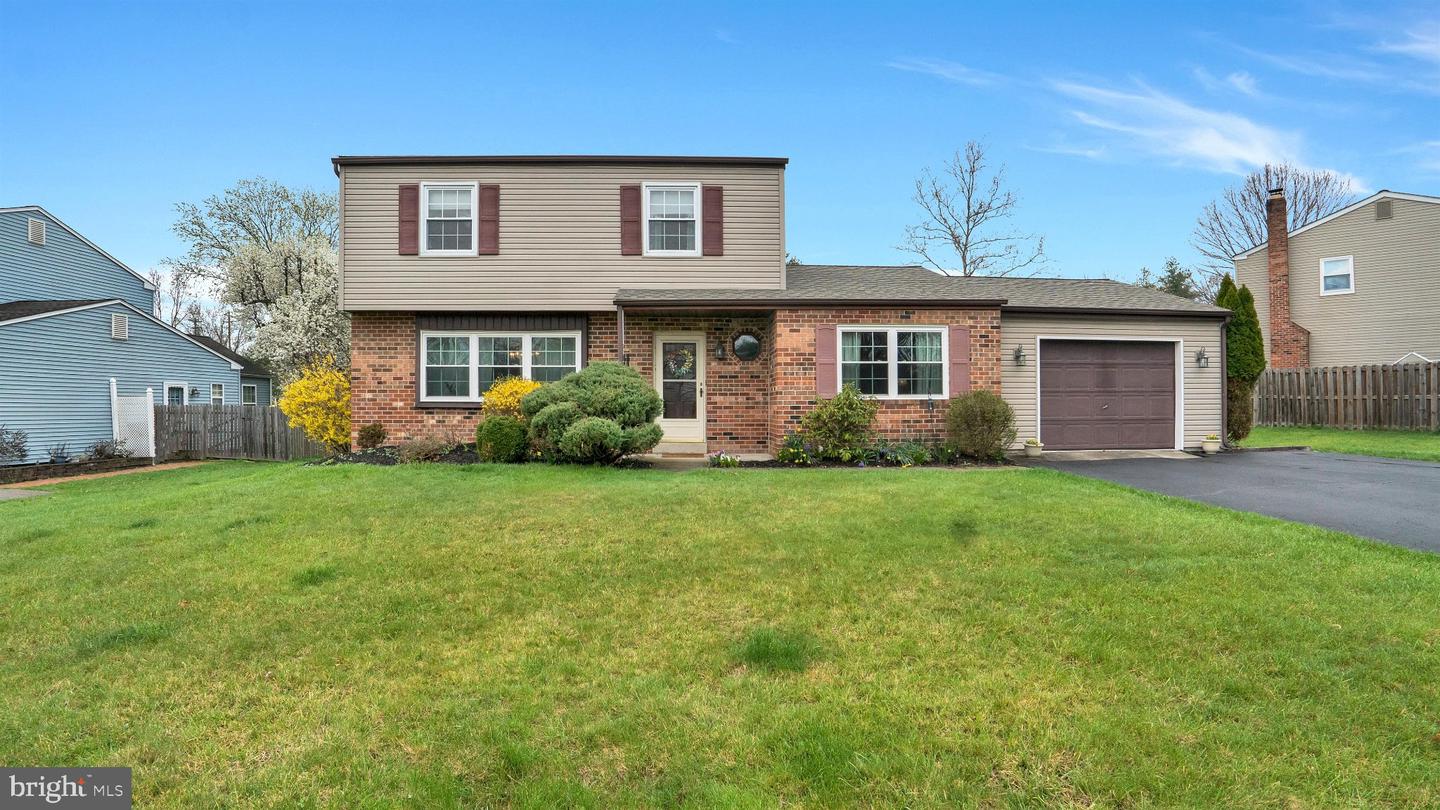 1177 Horseshoe Drive, Blue Bell