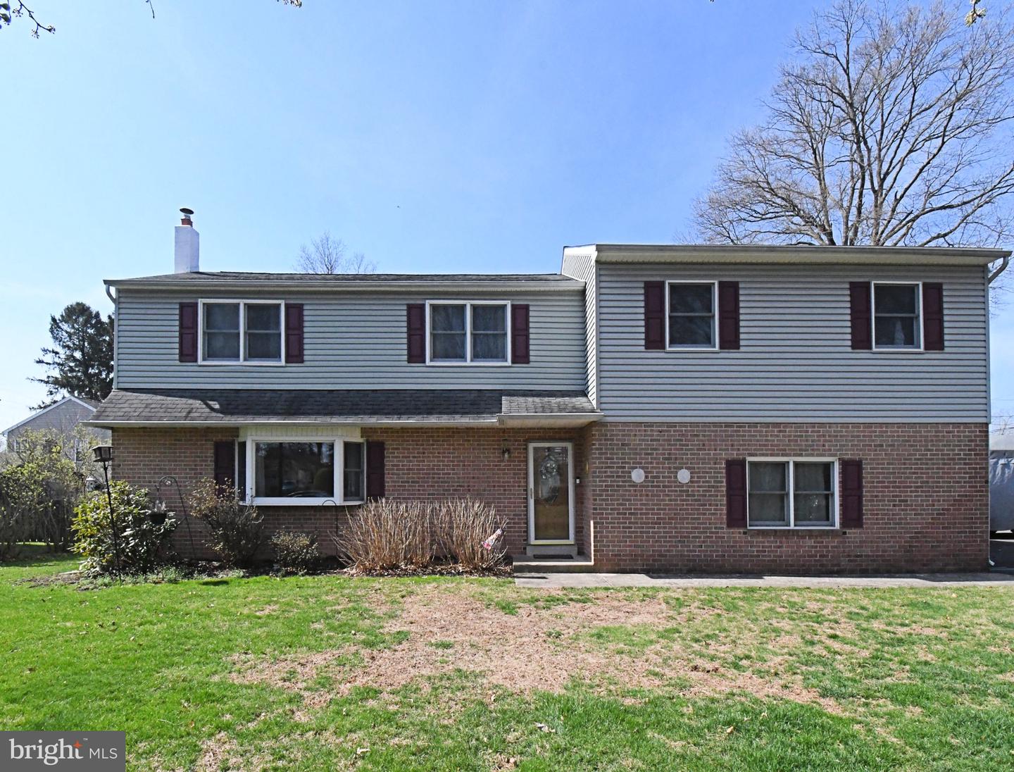 233 Broadway Avenue, Horsham