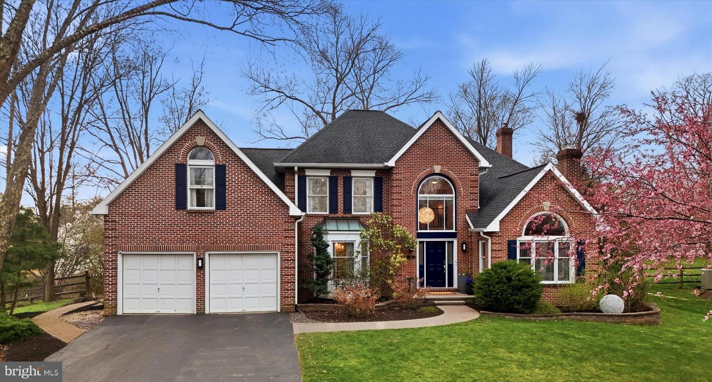 352 Sentry Lane, Wayne