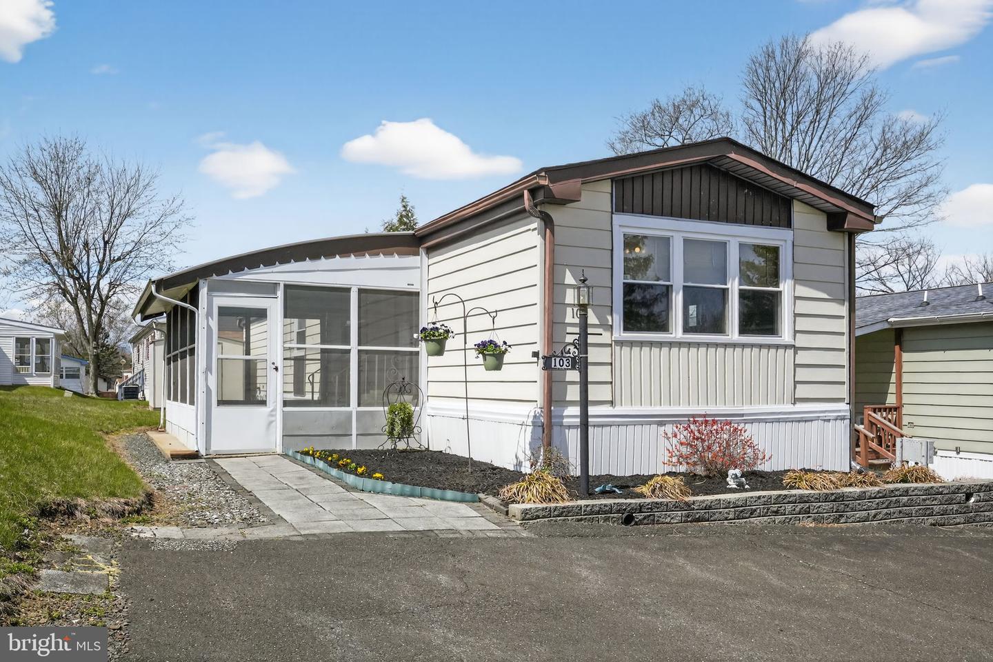 103 Winding Brook Run, North Wales