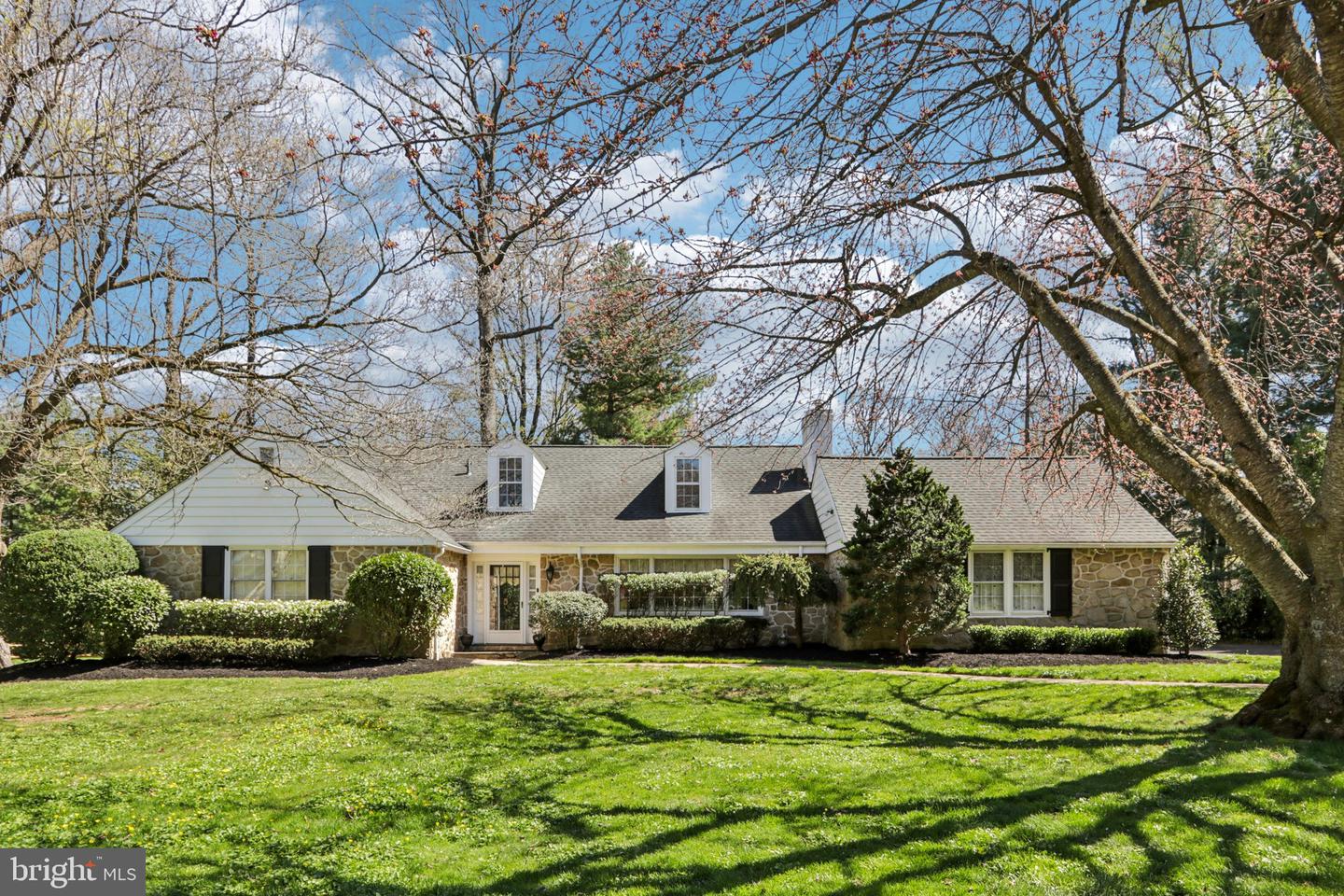 925 Leopard Road, Jenkintown