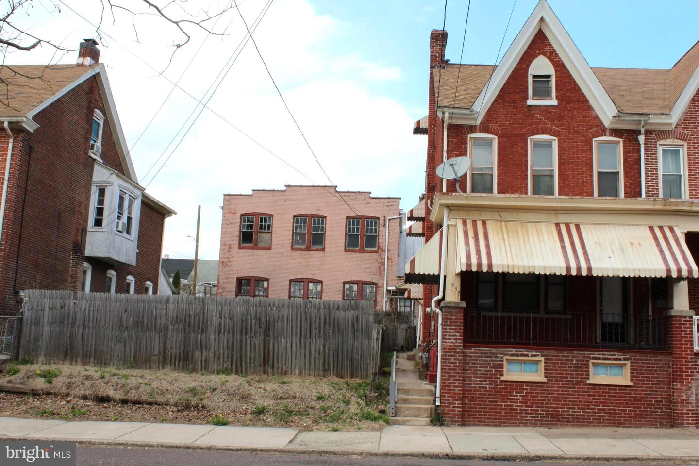 557 Lincoln Avenue
