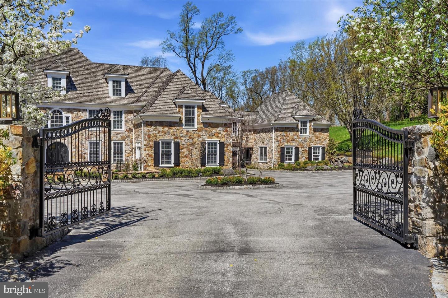 1300 Valley Road
