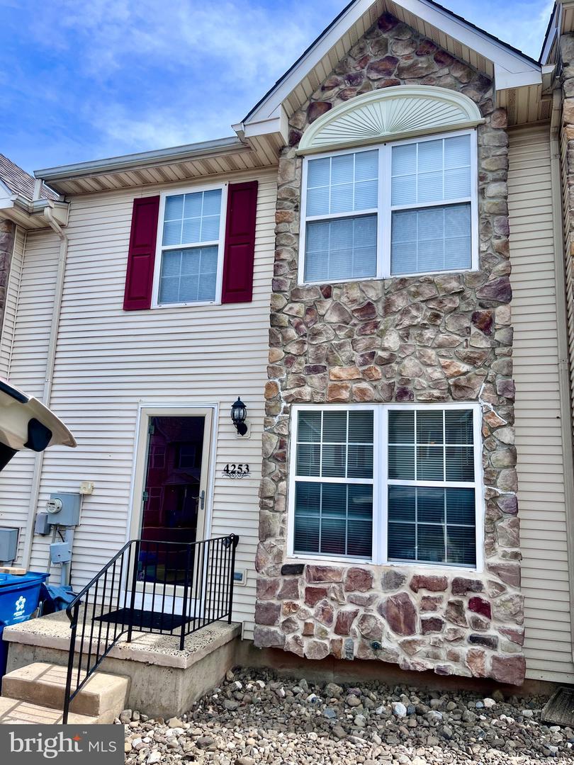 4253 Red Oak Court, Collegeville