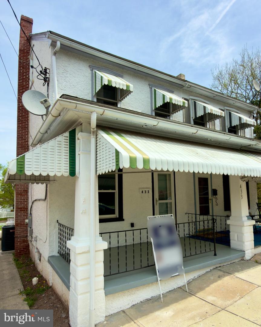 433 May Street