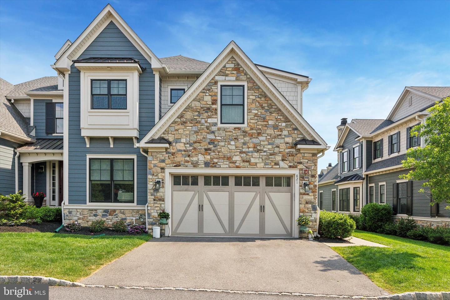 821 Greenwich Drive