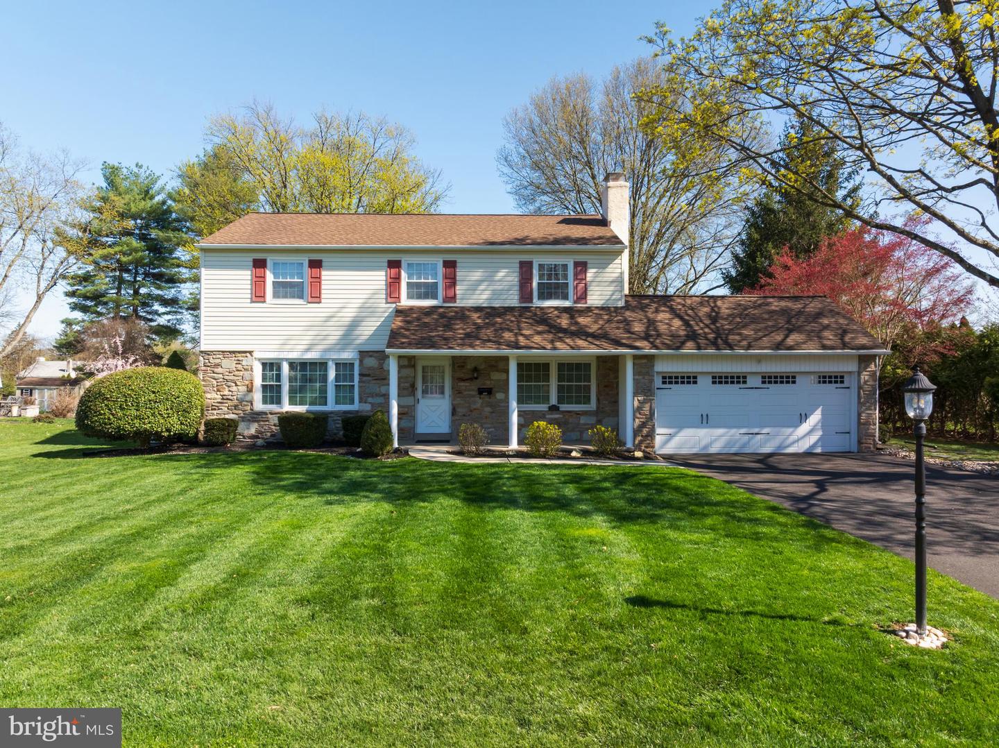 1557 Tralee Drive, Dresher
