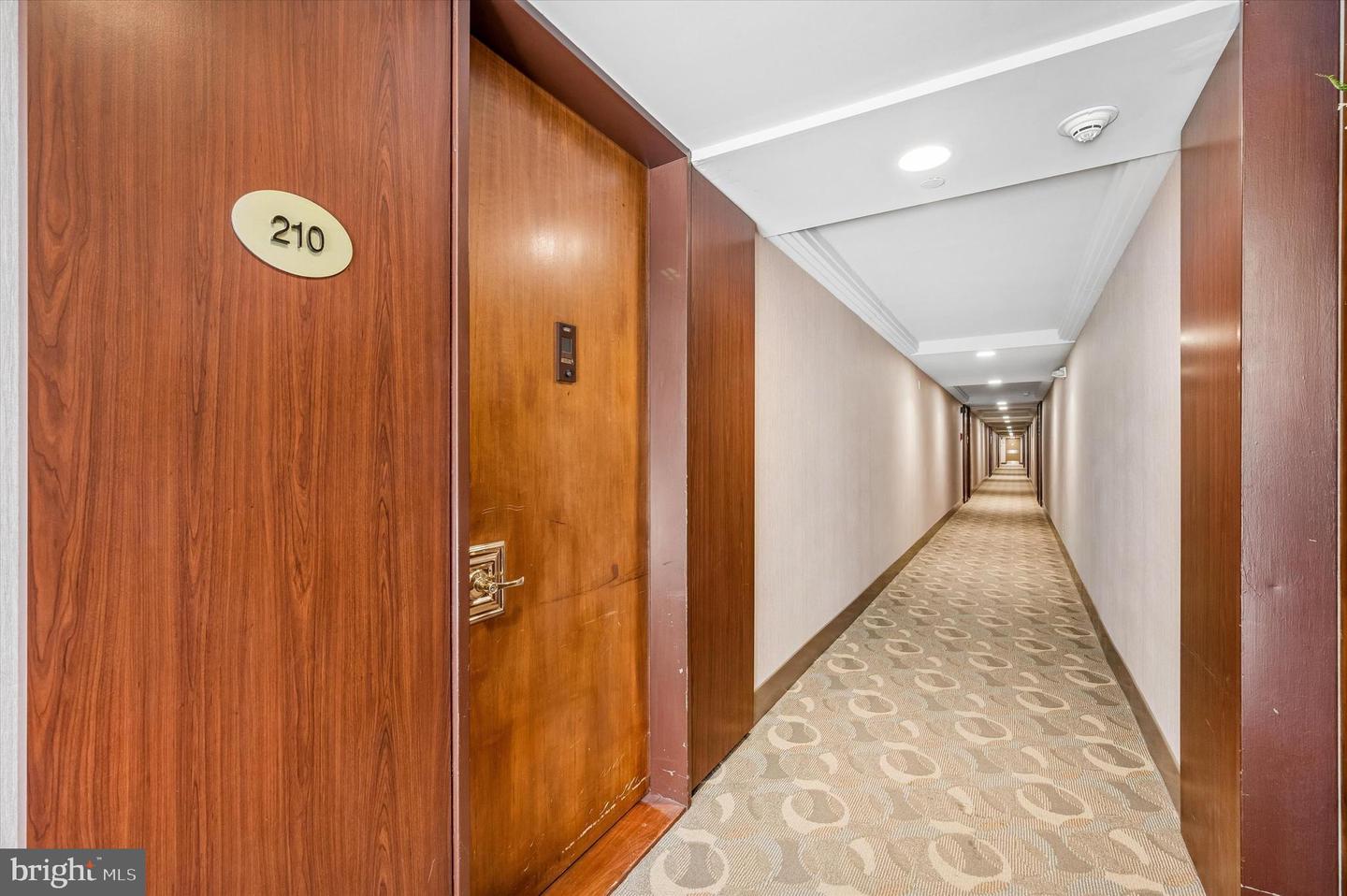 1001 City Avenue #W-210, Wynnewood