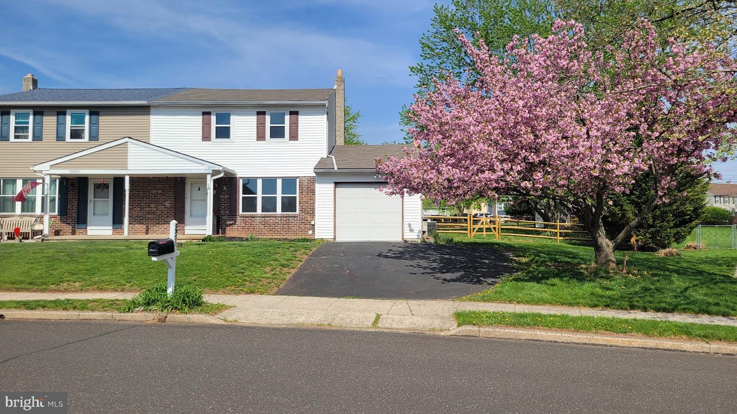2821 N Ford Drive, Hatfield