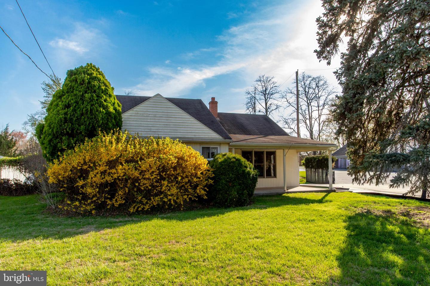 2114 Chestnut, Norristown