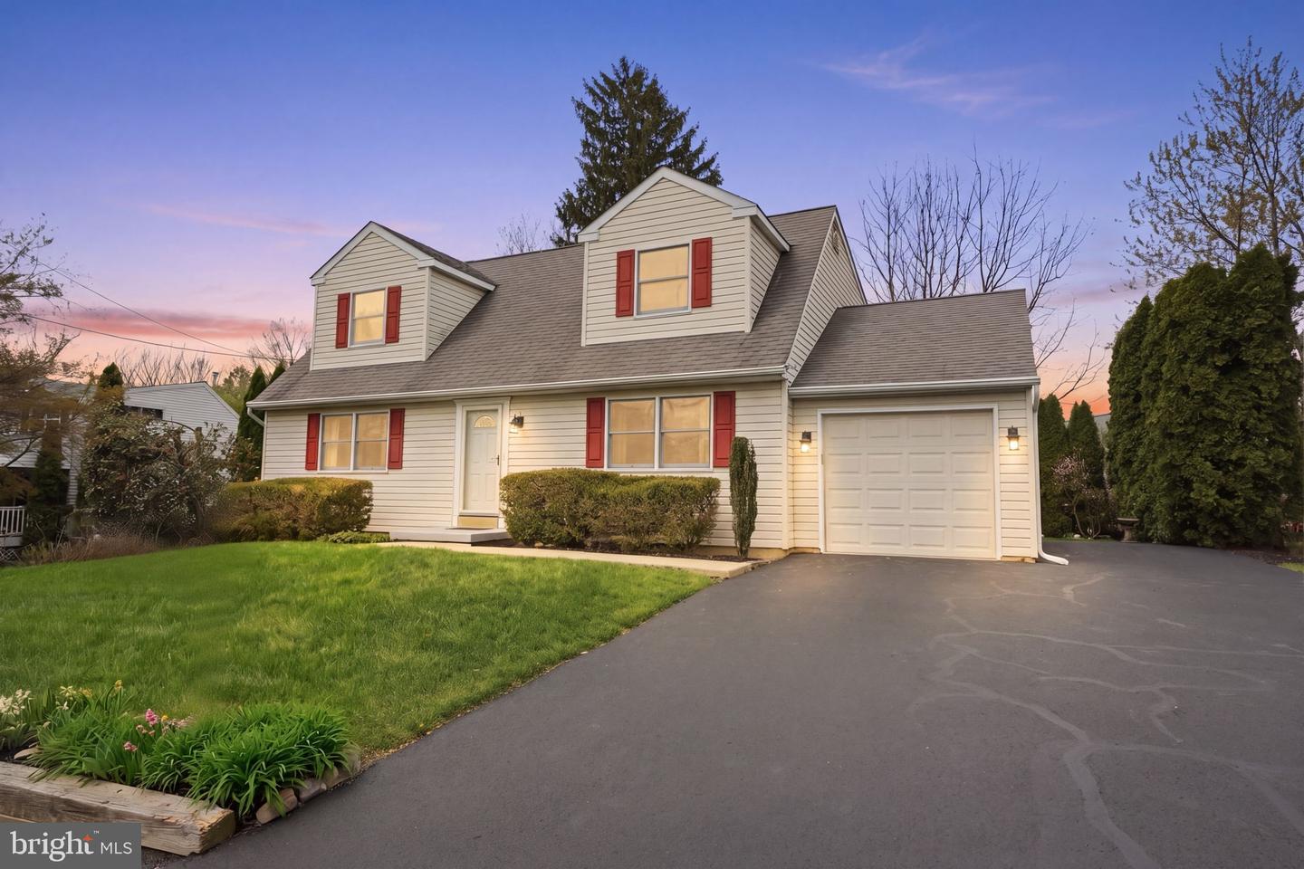 10 Lacey Street, Hatboro