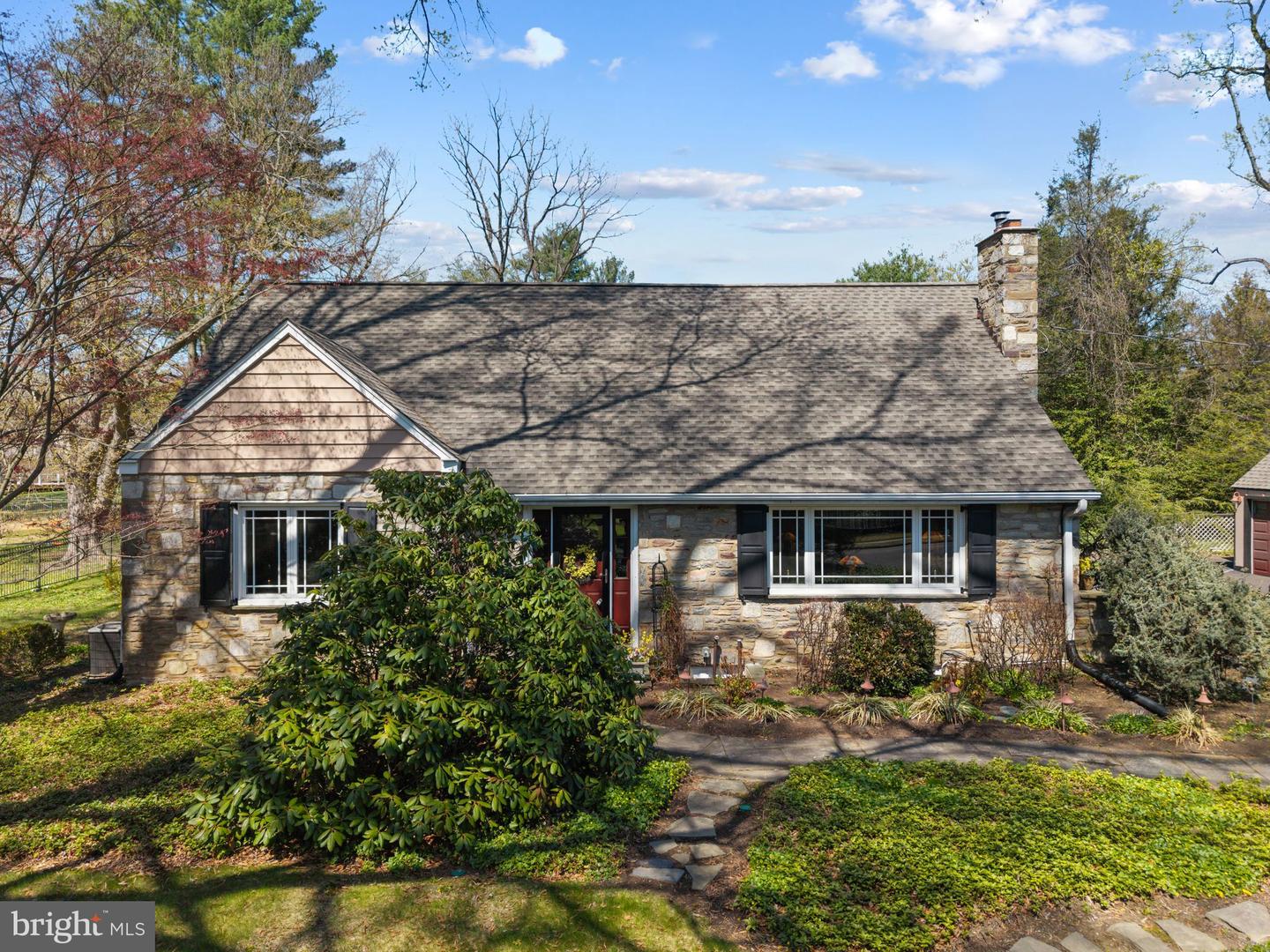 1946 Washington Lane, Jenkintown