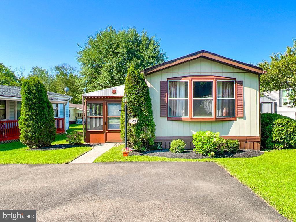 512 Willow Lane