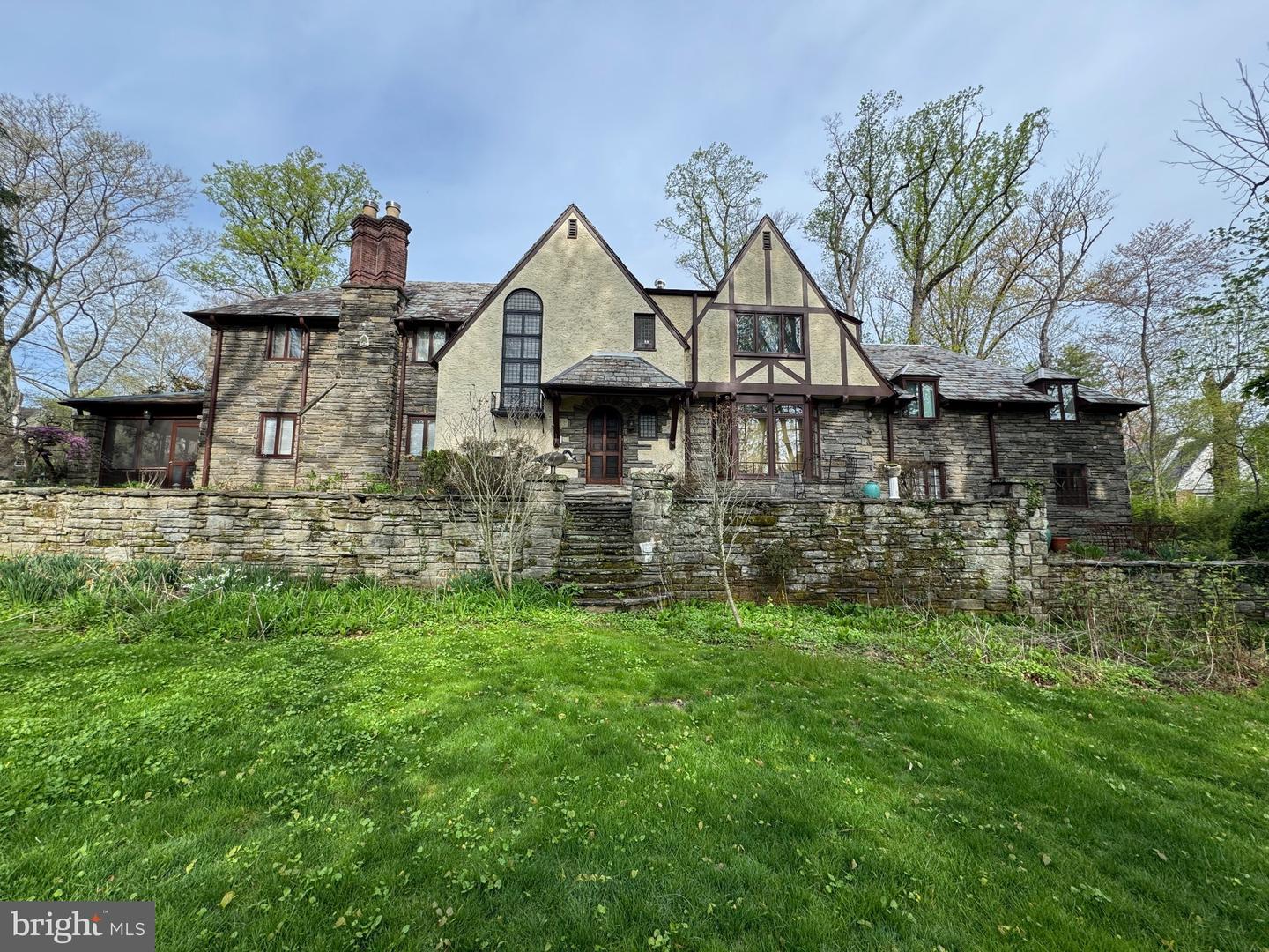 1217 Medford Rd