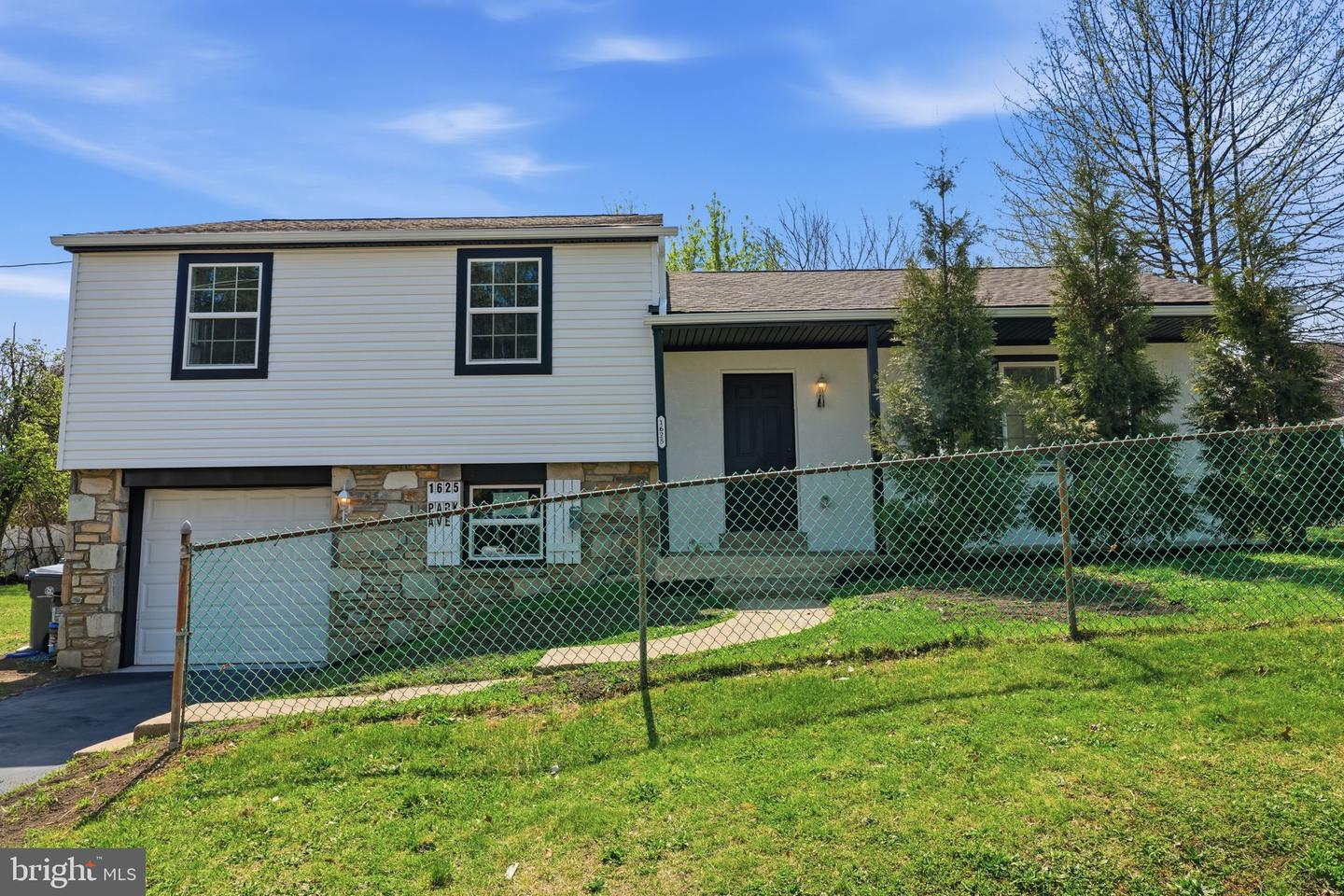 1625 Park Avenue, Willow Grove