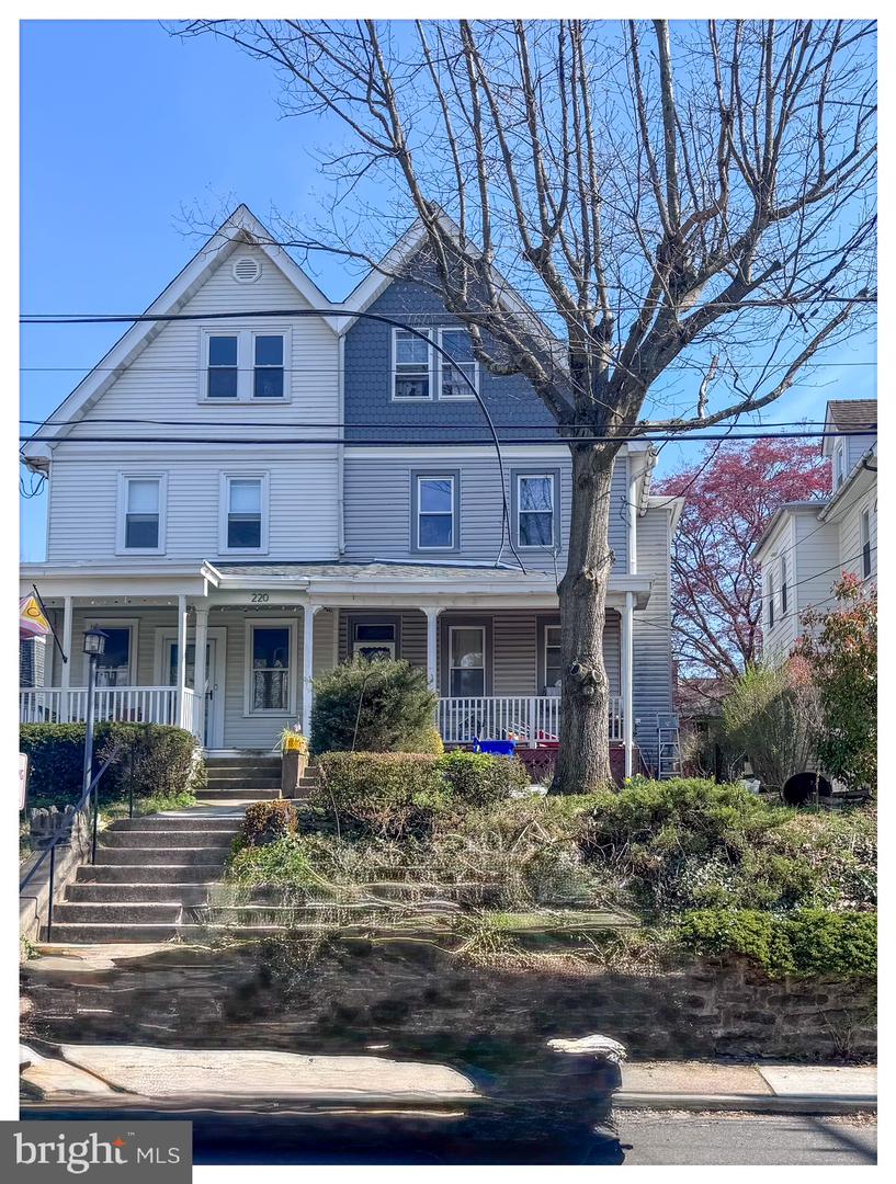 218 Hillside Avenue, Jenkintown