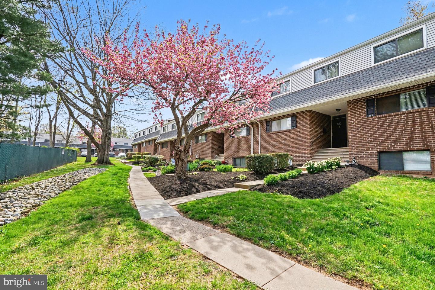 218 Stony Way #218, Norristown