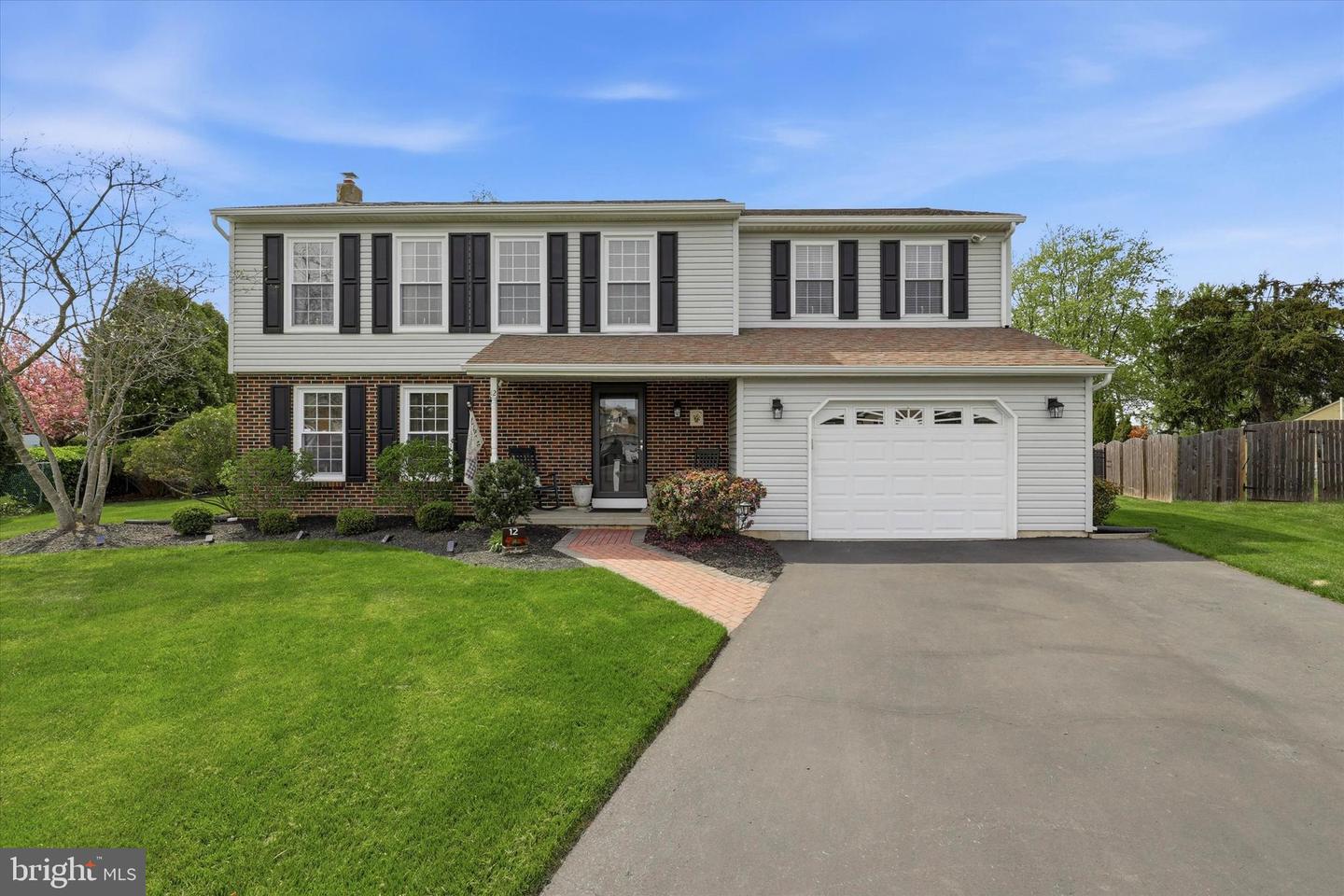12 Sterling Drive, Horsham