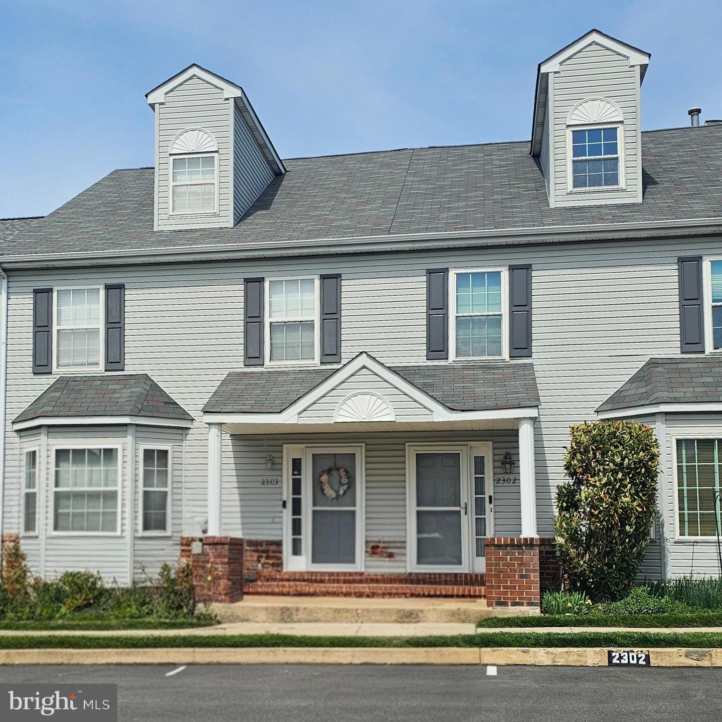 2303 Grant Court