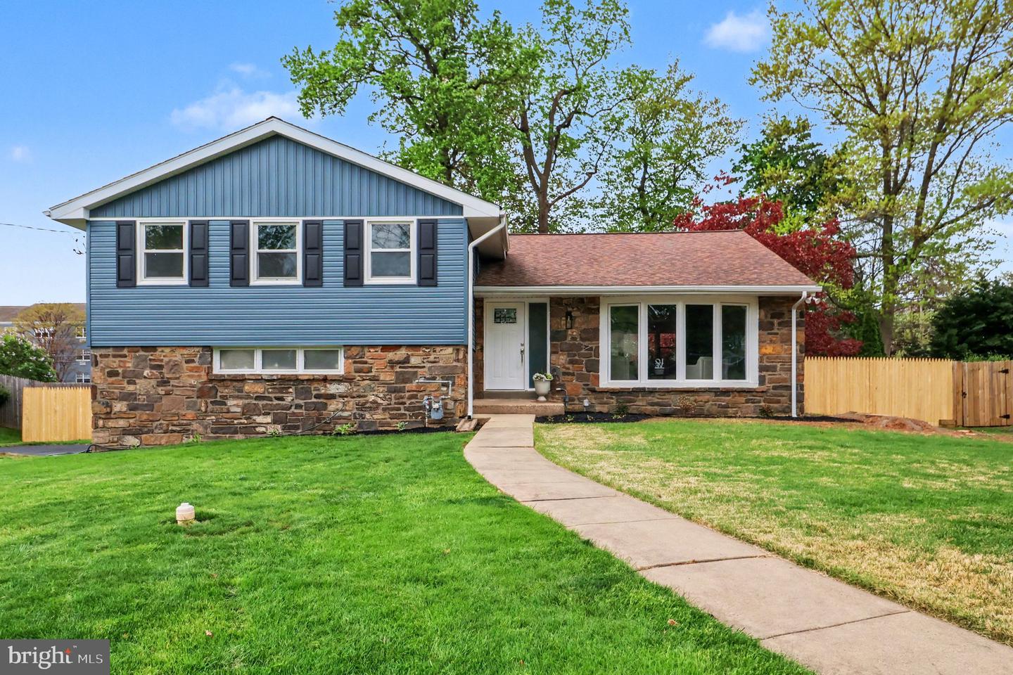 7804 Louise Lane, Wyndmoor