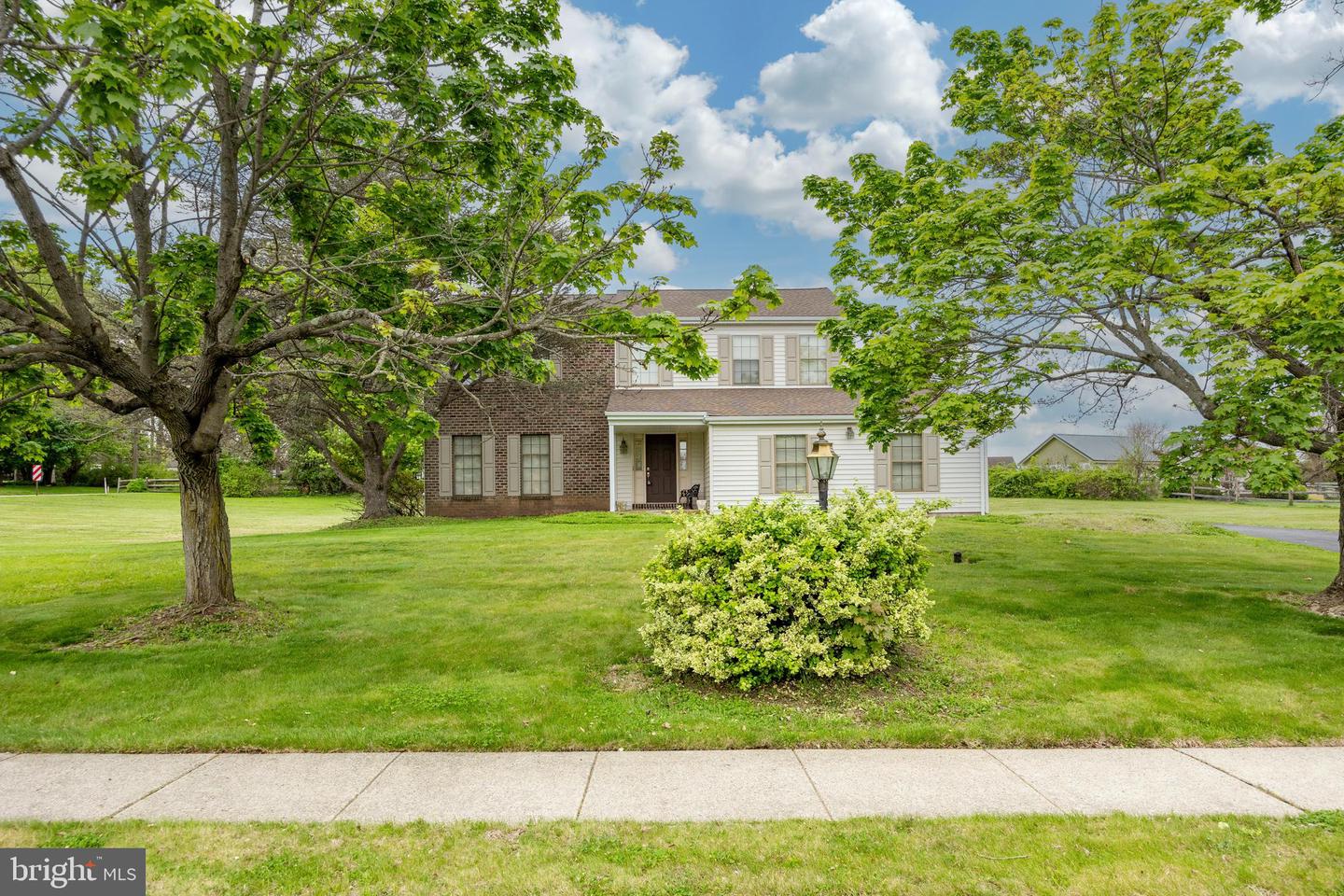 892 Carriage Way, Lansdale