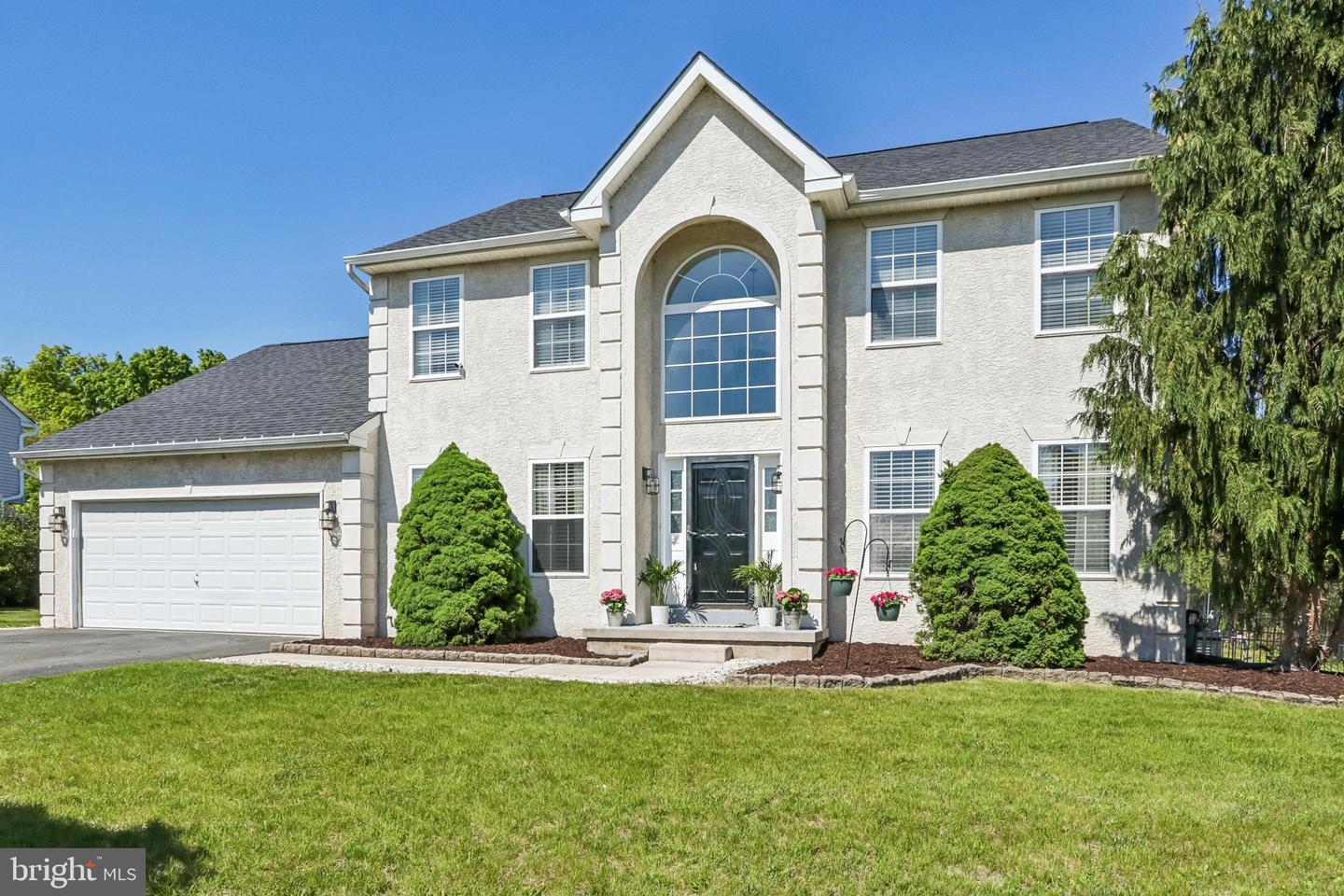 920 Clover Lane, Gilbertsville