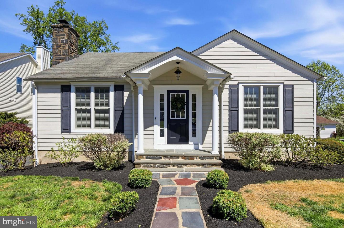 908 Summit Avenue, Schwenksville
