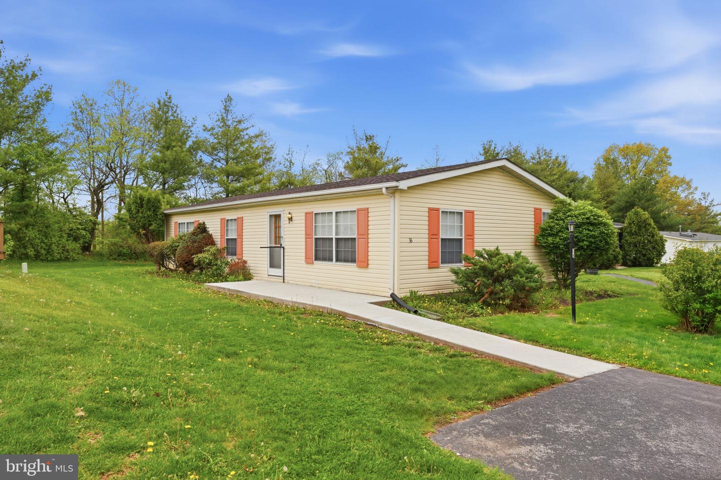 36 Bentwood Circle