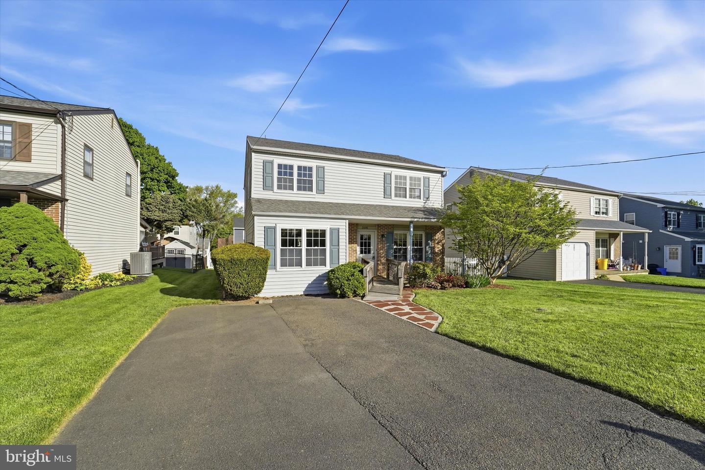 305 Roesch Avenue, Oreland