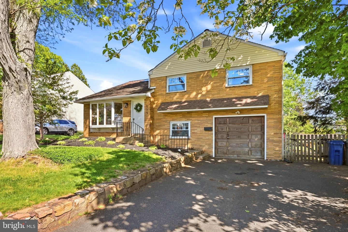 515 Melody Lane, Glenside
